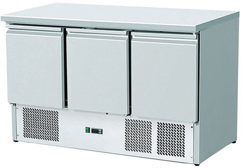 Kühltisch 1365 mm mit 3 Türen mit Kompressor unten